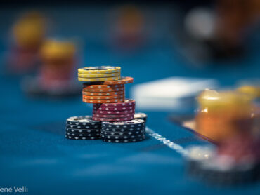 Tips to Play Poker: Mastering the Game of Strategy and Skill